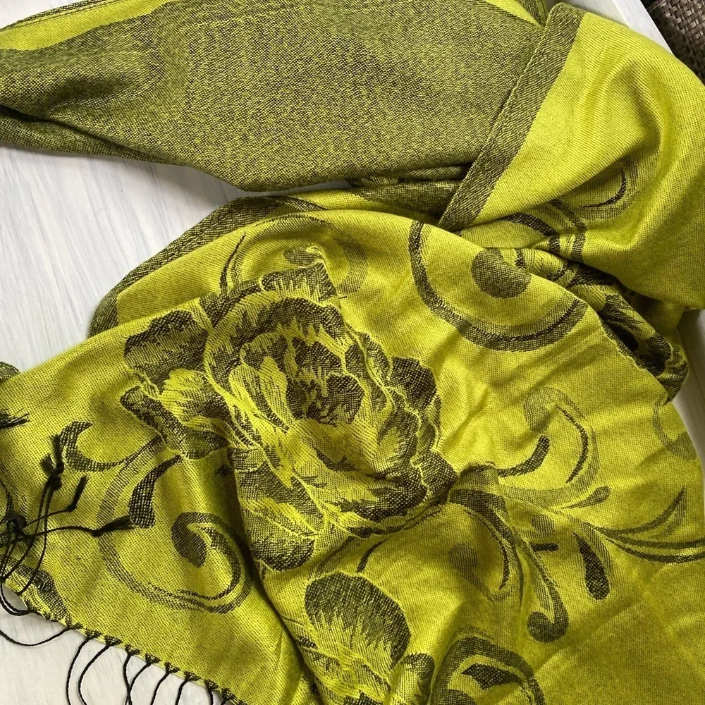 VERY LARGE 100% cashmere shawl Gift from Jerusalem NWT